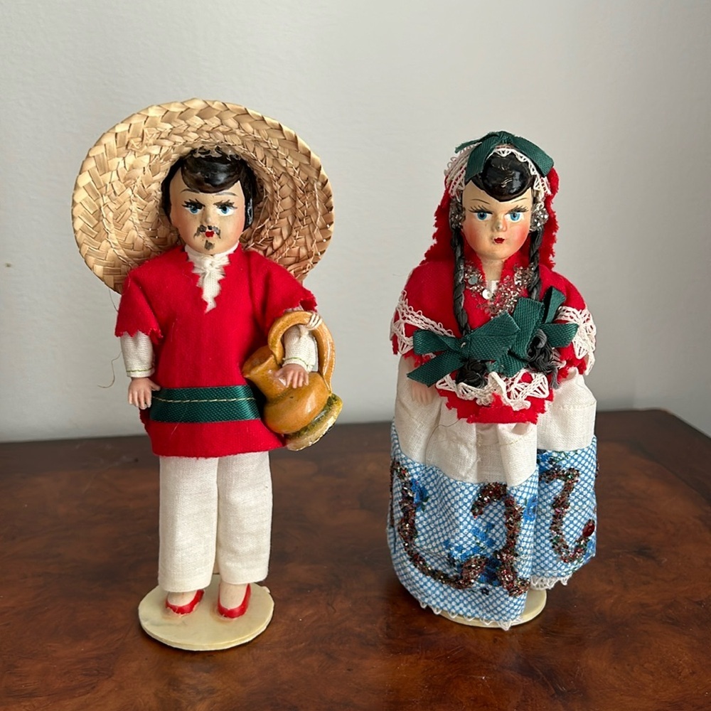 Vintage 1960s Mexican Souvenir Folk Art Dolls Man & Woman